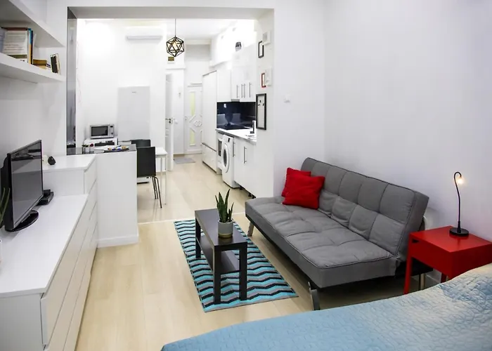 شقة Oazu Downtown Flat *