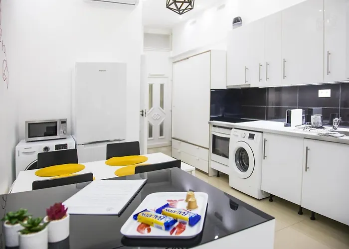 Oazu Downtown Flat *